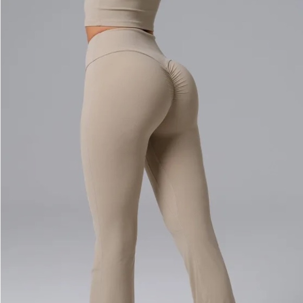 BOTA Flared Leggings NWT